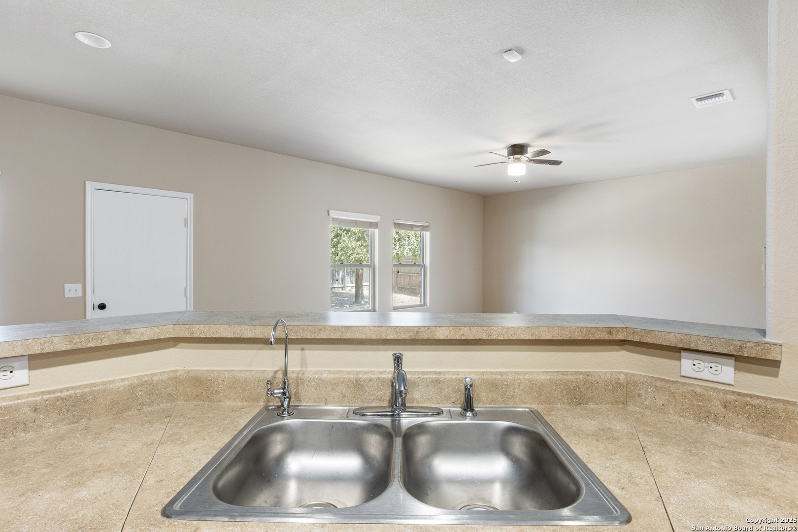 12407 Caprock Ranch San Antonio TX 78245