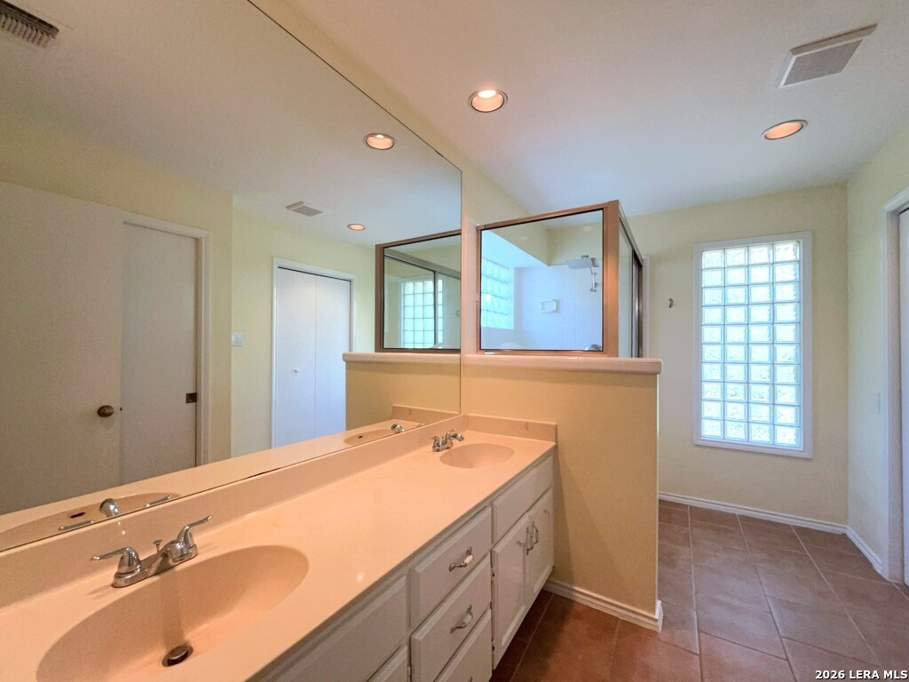 3342 Carbine Road San Antonio TX 78247