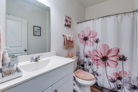 5628 Pearl Meadow Converse TX 78109