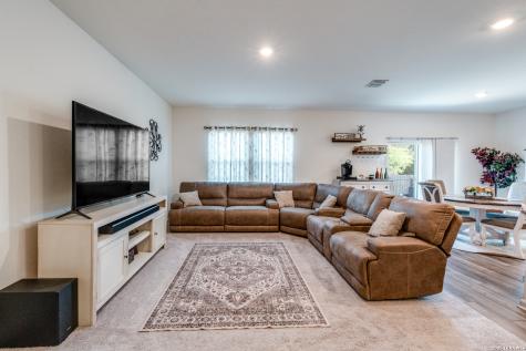 5628 Pearl Meadow Converse TX 78109