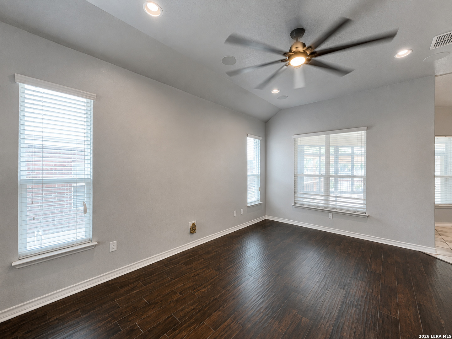 2807 Del Mar Way Converse TX 78109