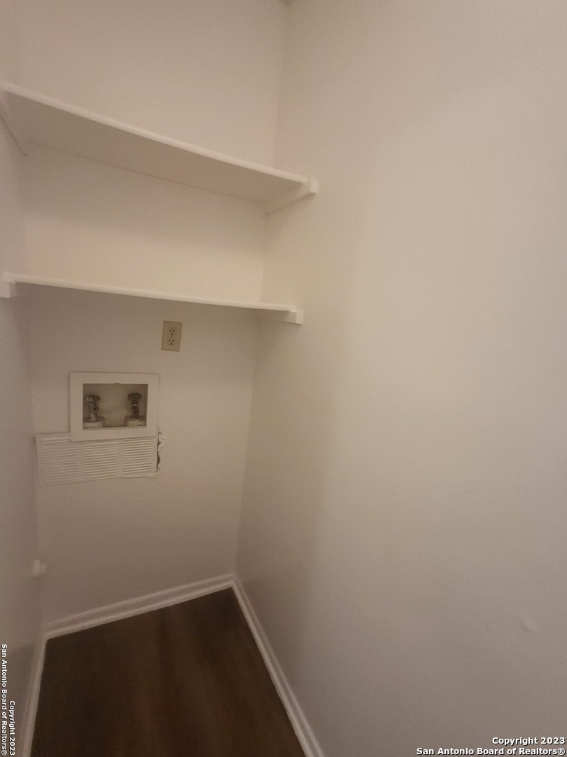 2531 Corian Glen San Antonio TX 78219