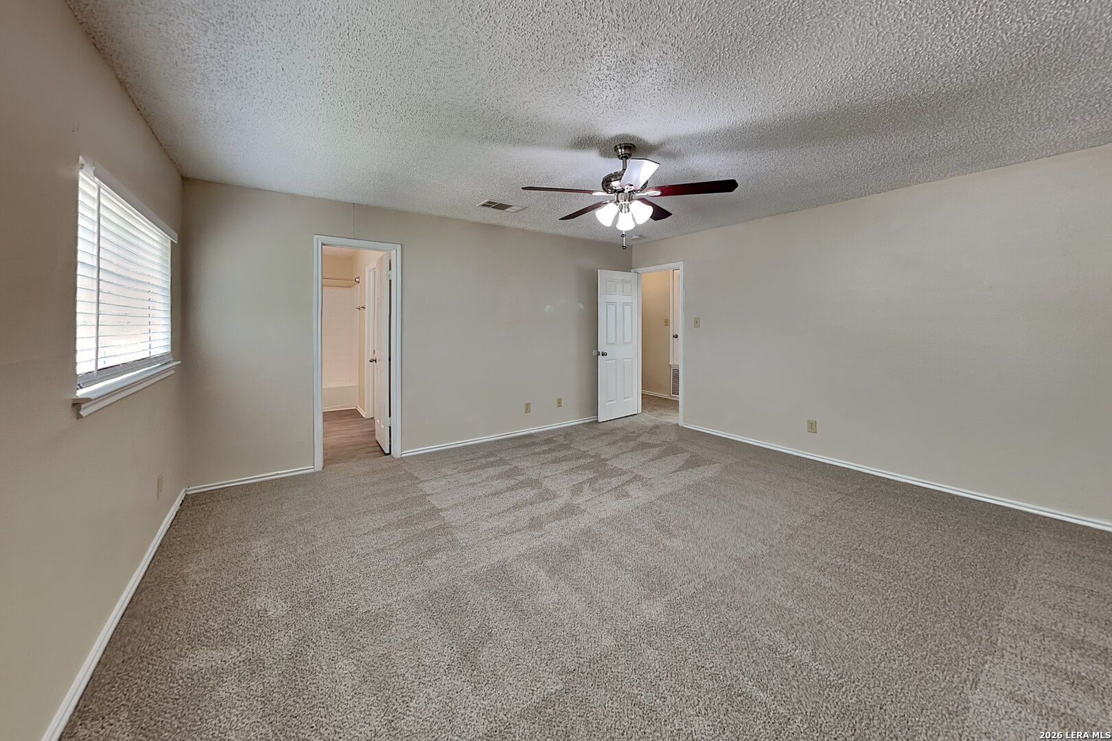 8055 Chestnut Cedar Drive Converse TX 78109