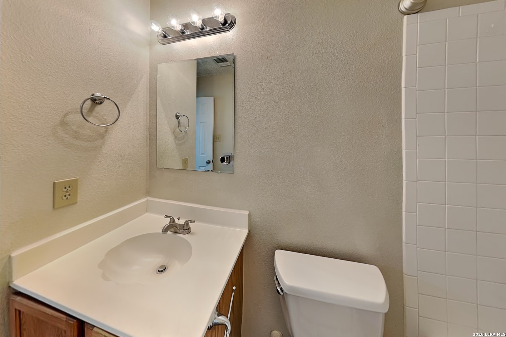8055 Chestnut Cedar Drive Converse TX 78109