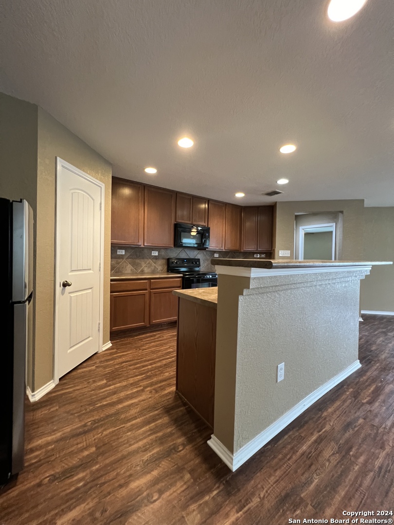 9058 Canter Horse San Antonio TX 78254