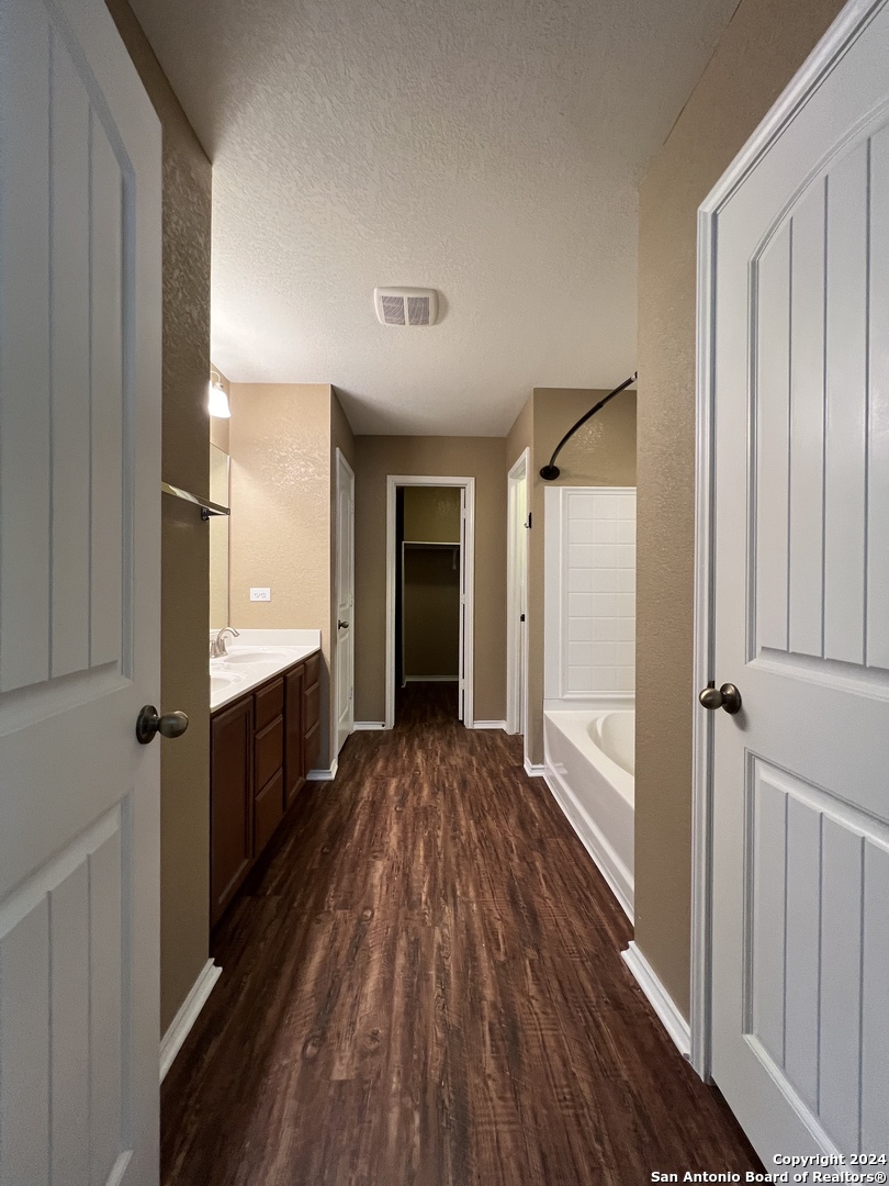9058 Canter Horse San Antonio TX 78254
