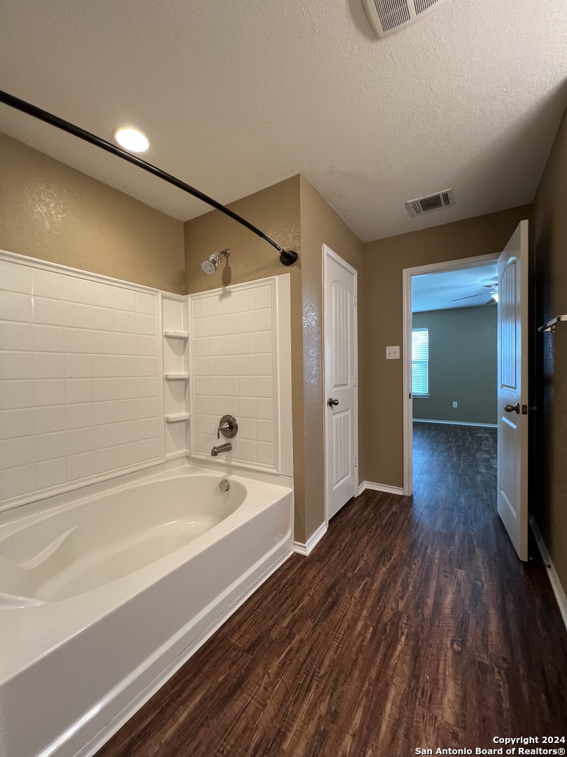 9058 Canter Horse San Antonio TX 78254