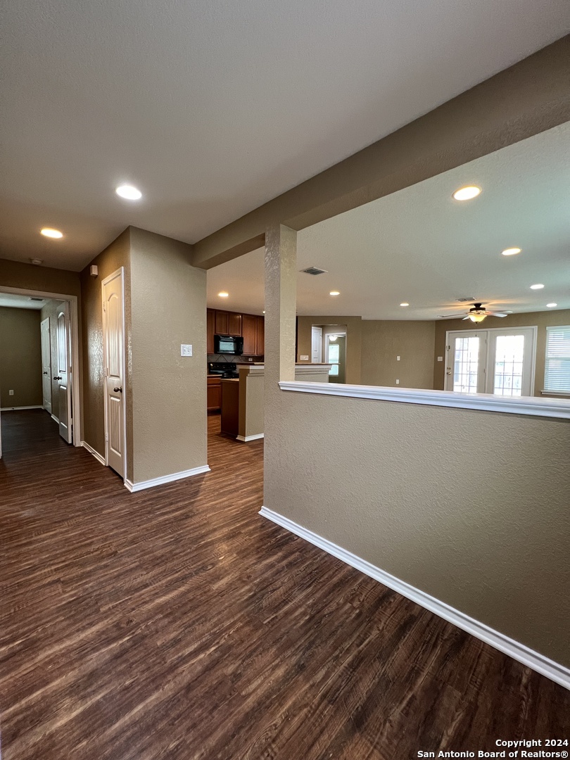9058 Canter Horse San Antonio TX 78254