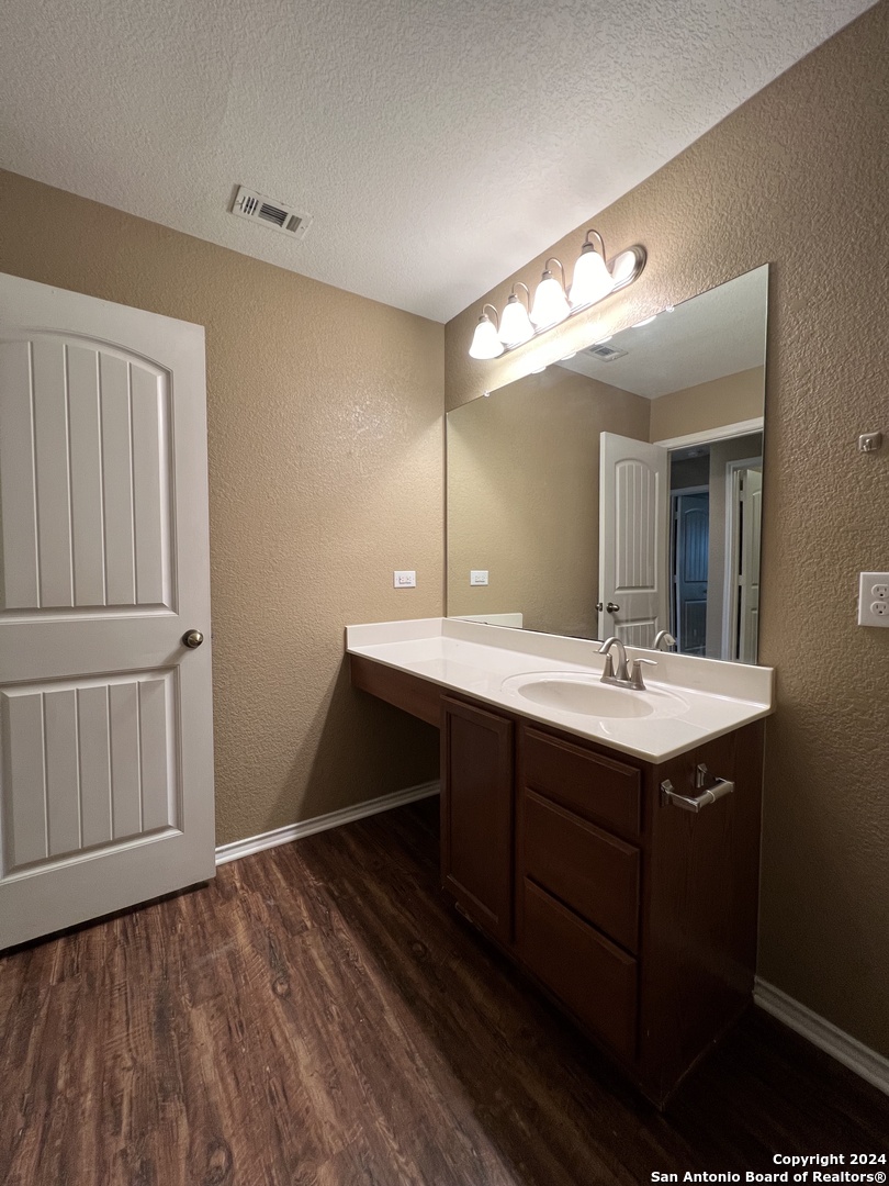 9058 Canter Horse San Antonio TX 78254