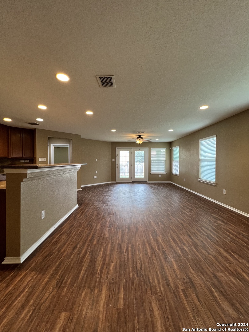 9058 Canter Horse San Antonio TX 78254