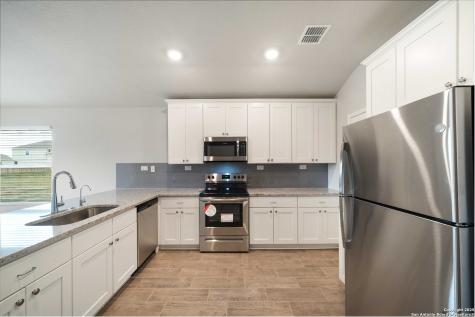 1374 Rios Bend Drive New Braunfels TX 78130