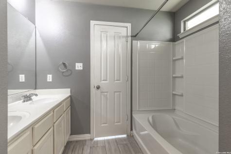 229 Hereford Street Cibolo TX 78108