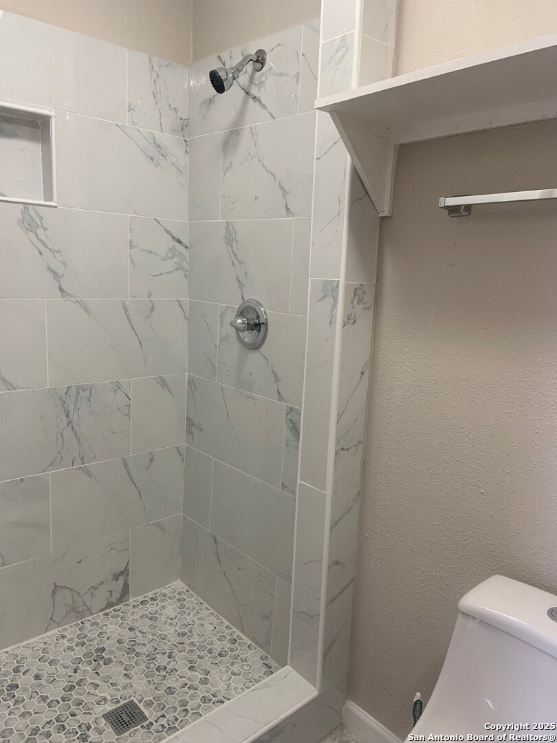 5031 #1 Village Glen San Antonio TX 78218