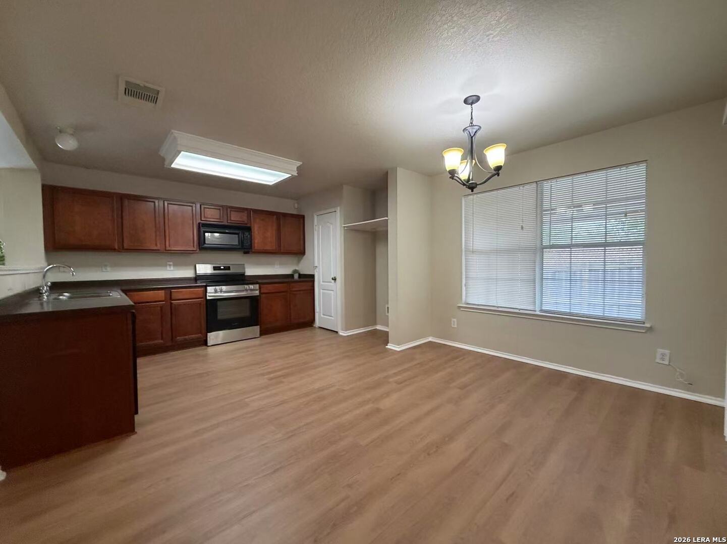 79 Booker Palm San Antonio TX 78239