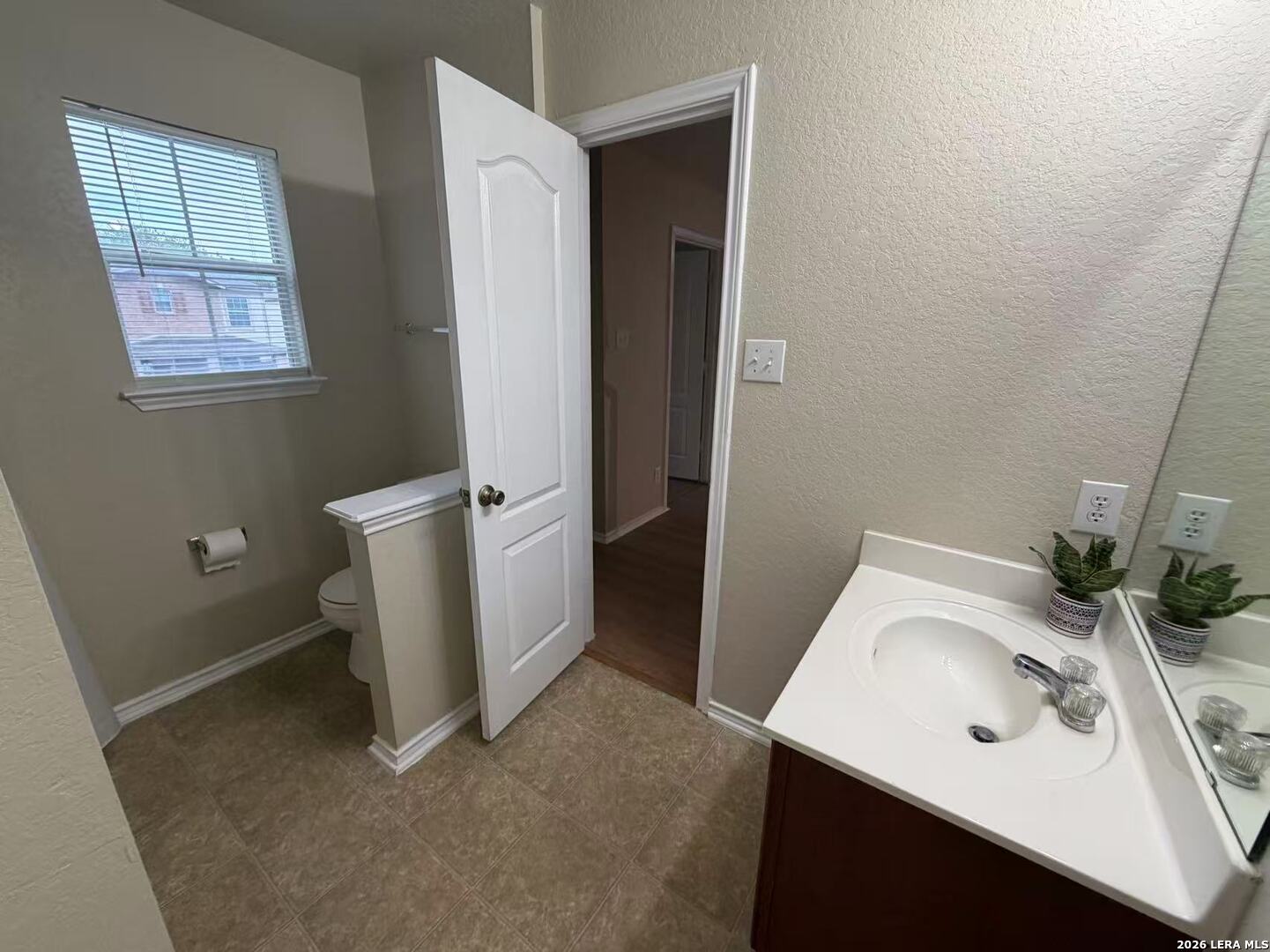 79 Booker Palm San Antonio TX 78239