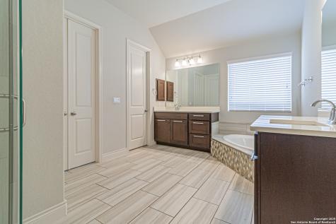 1239 Yaupon Loop New Braunfels TX 78132