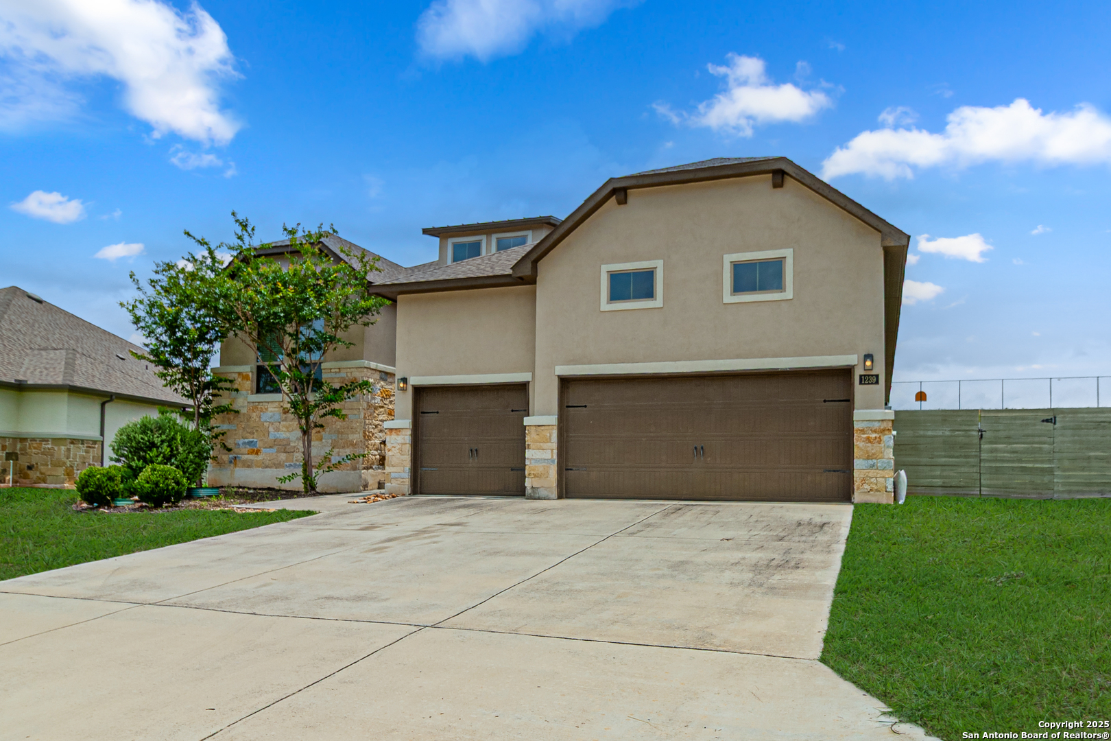 1239 Yaupon Loop New Braunfels TX 78132