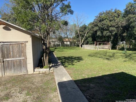 933 Beck Street Schertz TX 78154