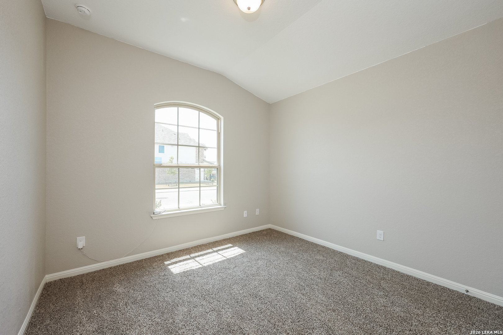 2207 Tiptop San Antonio TX 78253