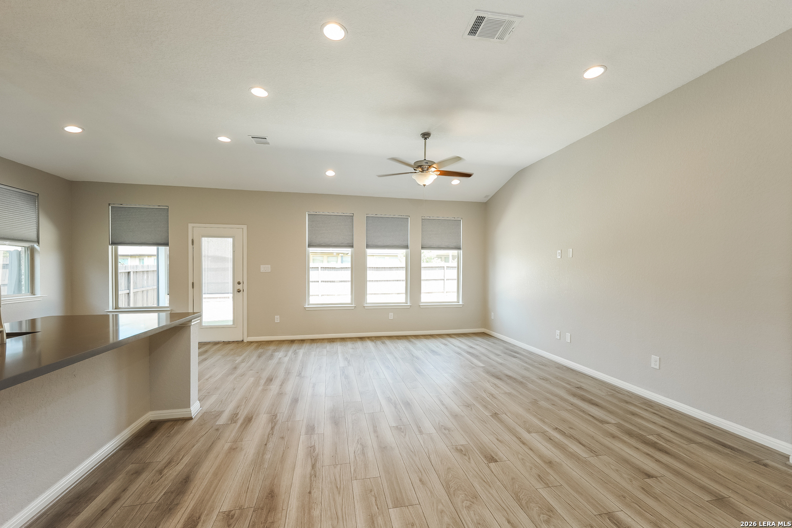 2207 Tiptop San Antonio TX 78253