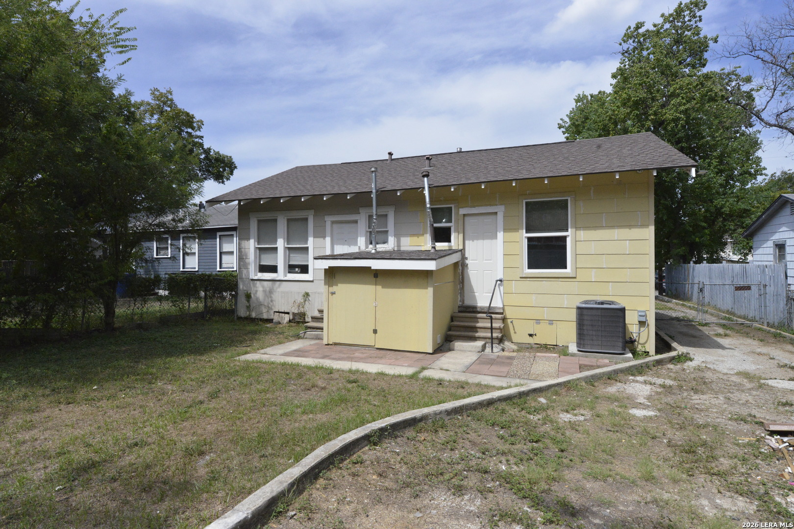 1426 N Center San Antonio TX 78202