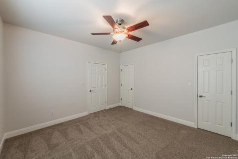 7426 Hovingham San Antonio TX 78257