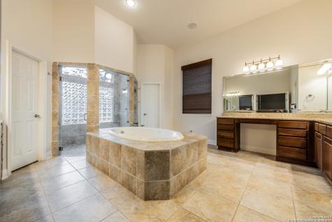 7426 Hovingham San Antonio TX 78257