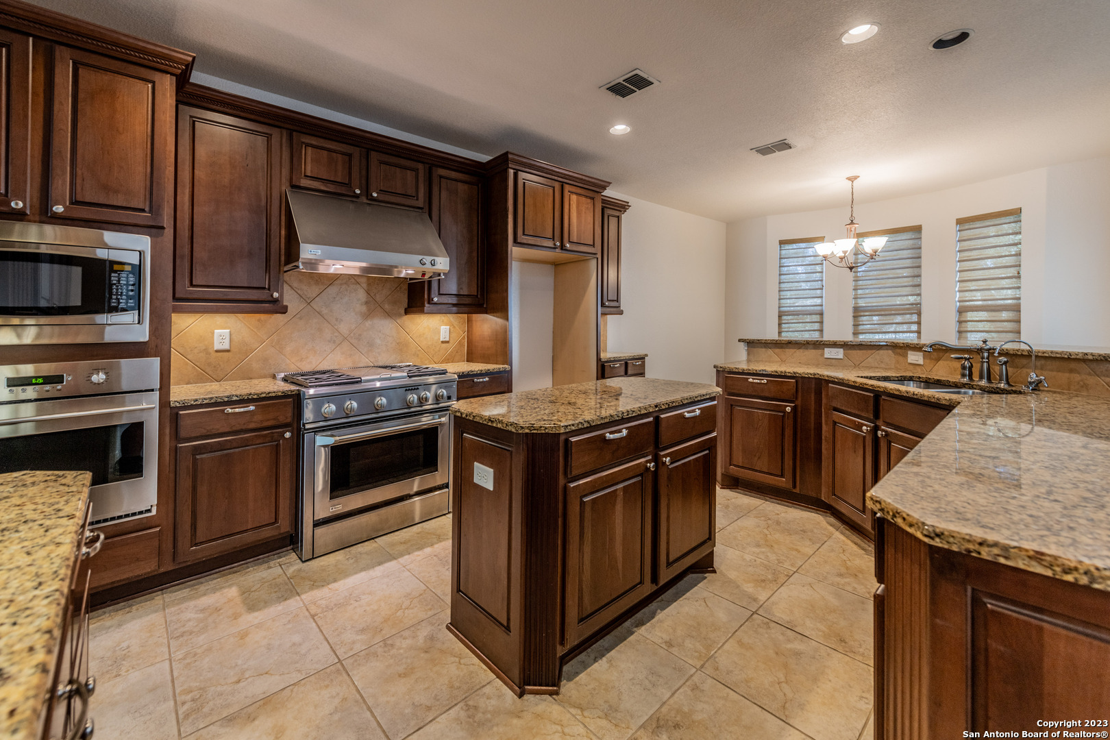 7426 Hovingham San Antonio TX 78257