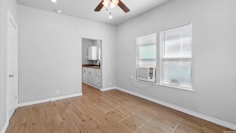 350 Barrett Place San Antonio TX 78225