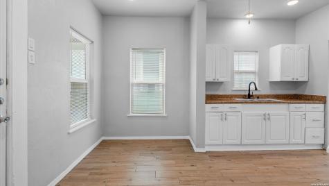 350 Barrett Place San Antonio TX 78225