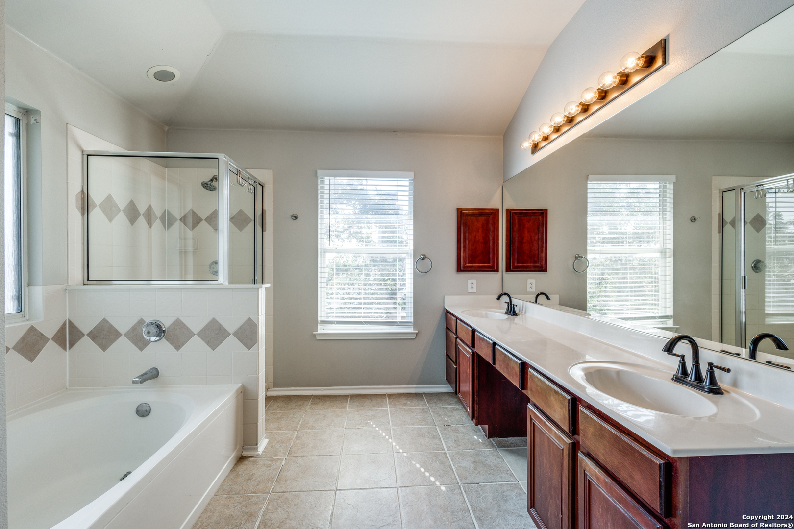 15834 Redwoods Manor San Antonio TX 78247
