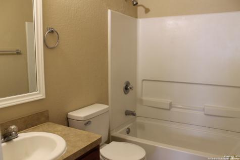 4715 Appaloosa Run San Antonio TX 78244