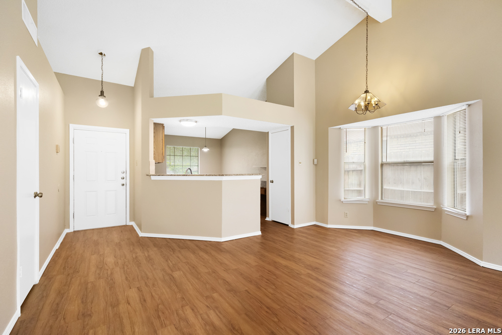 8007 Forest Crossing Live Oak TX 78233