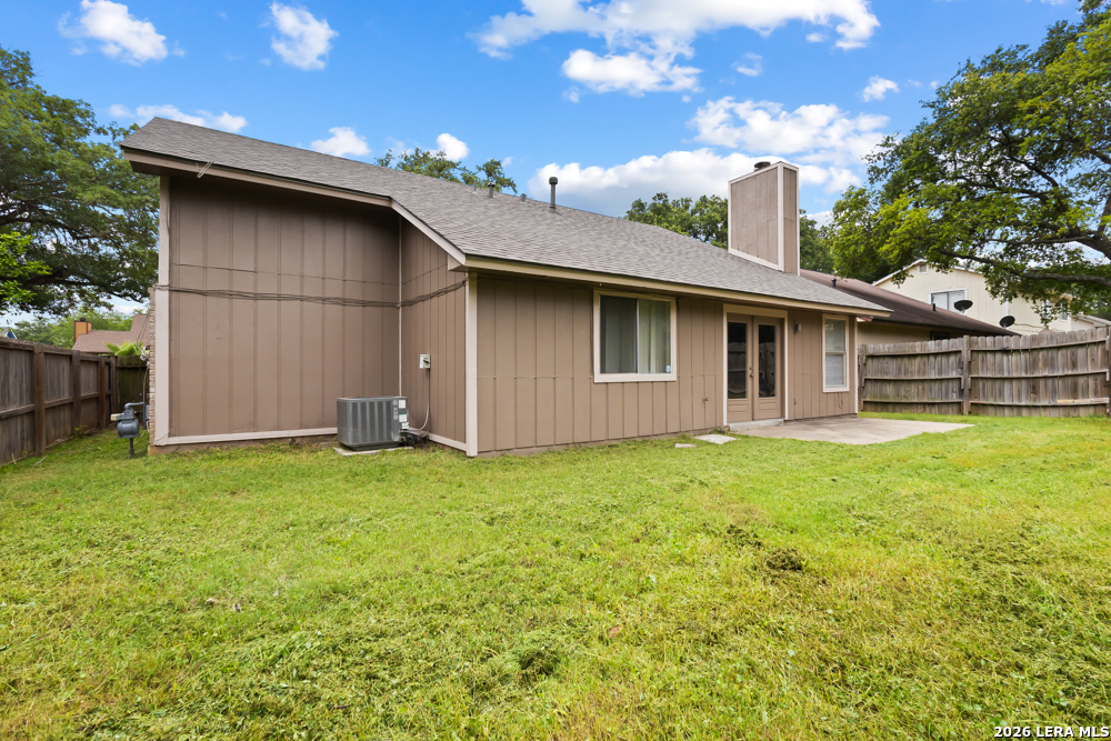 8007 Forest Crossing Live Oak TX 78233