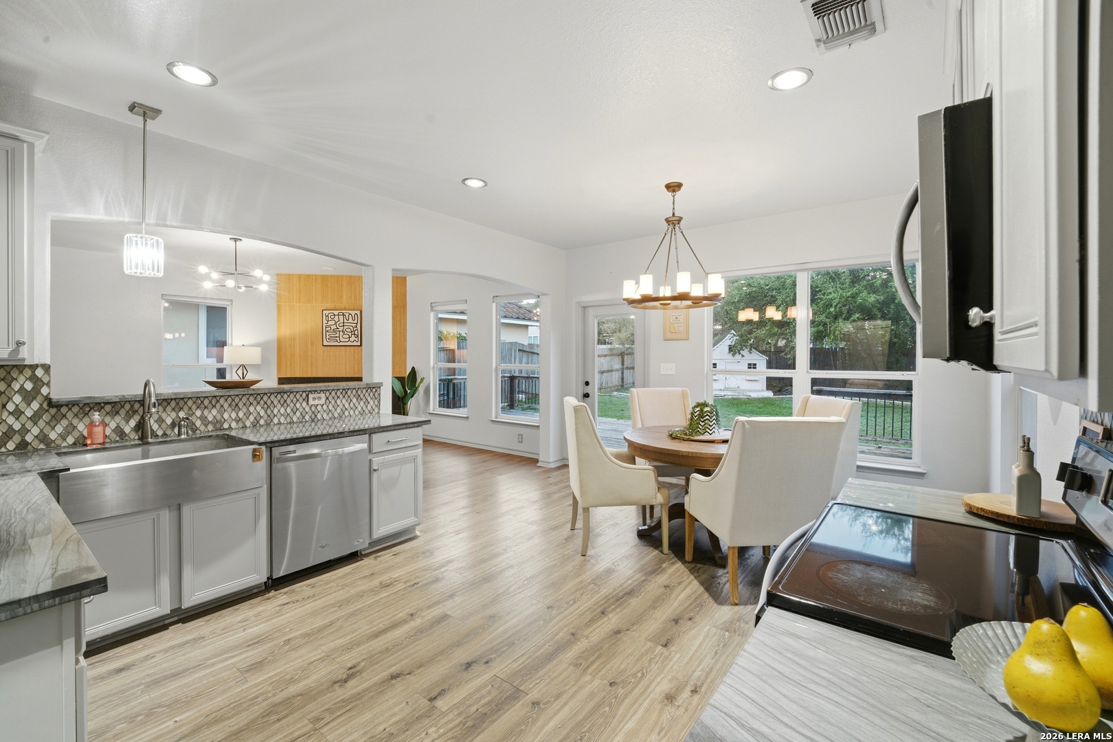 1331 Pinnacle Falls San Antonio TX 78260