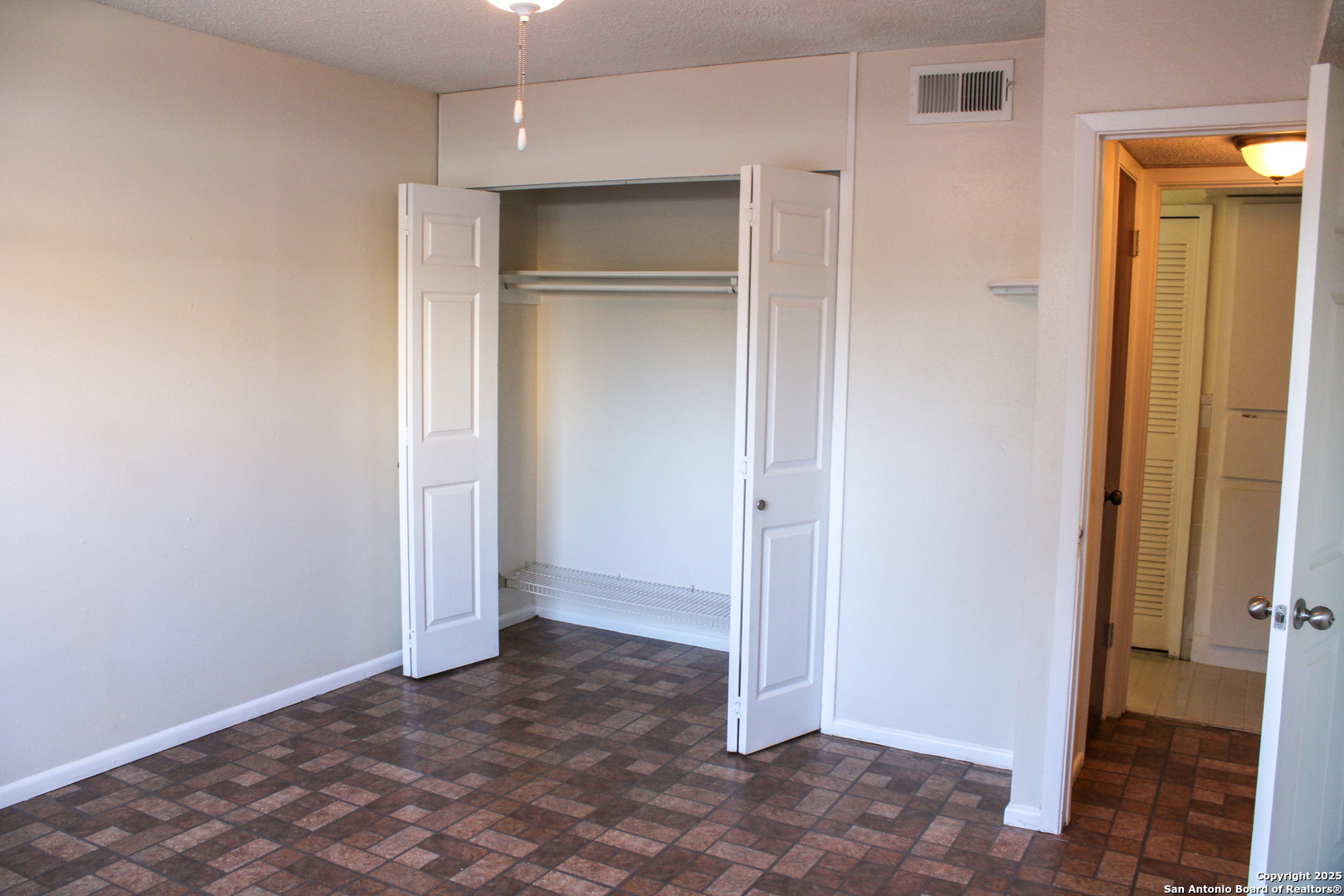 923 Vance Jackson San Antonio TX 78201