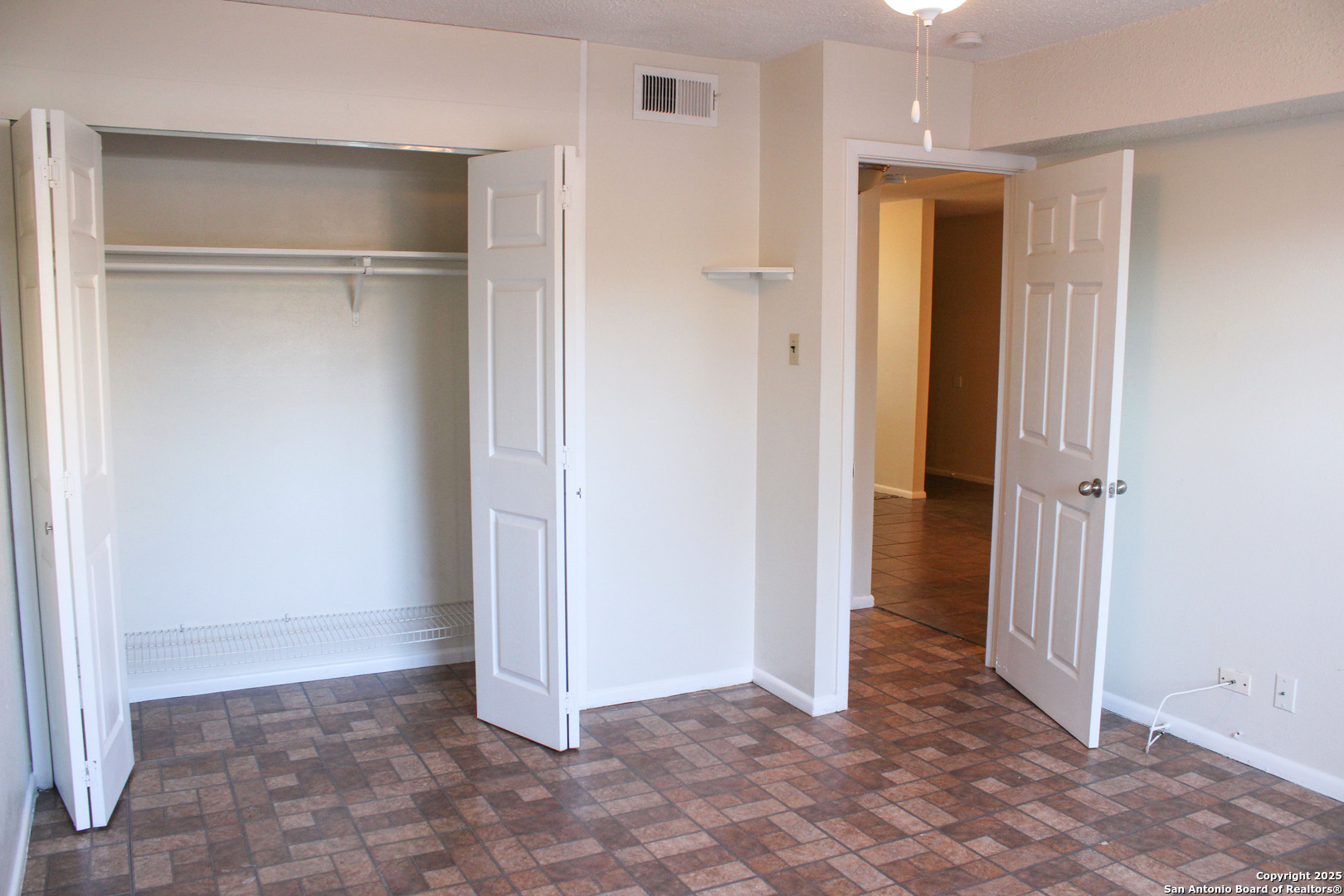 923 Vance Jackson San Antonio TX 78201