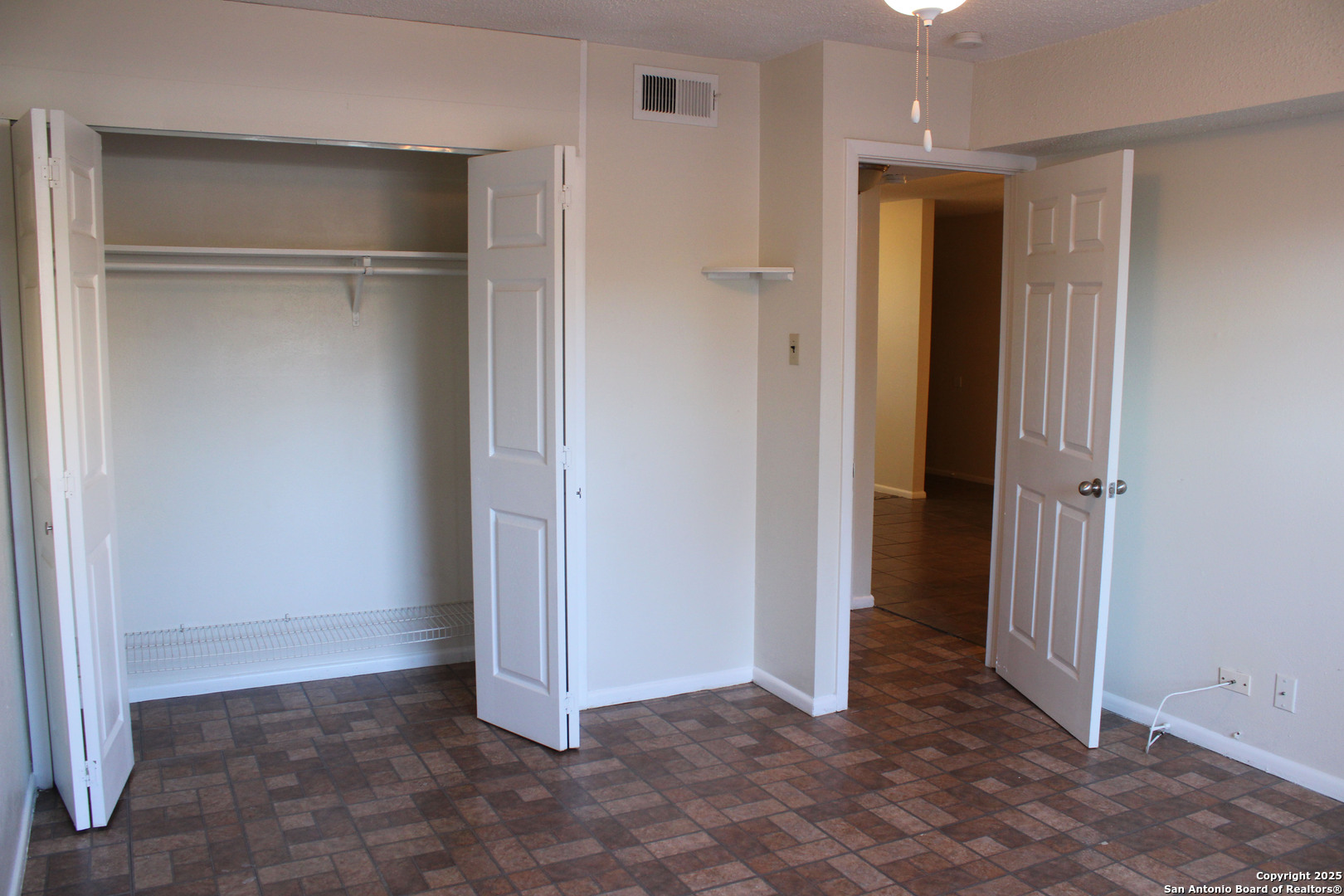 923 Vance Jackson San Antonio TX 78201