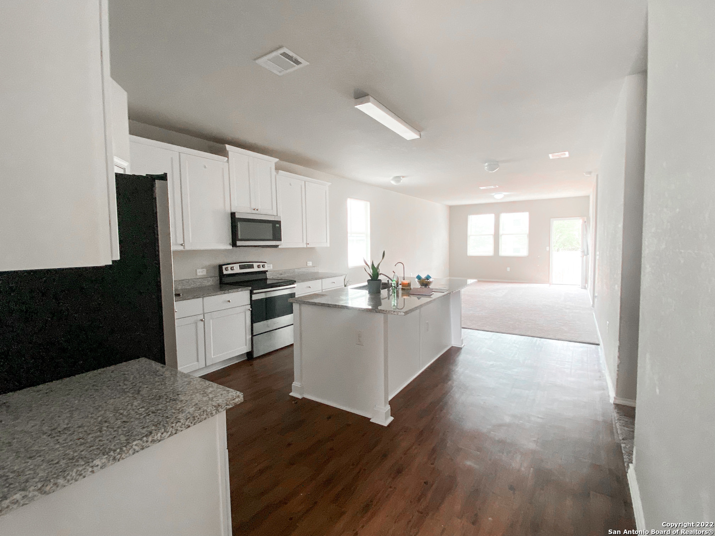 6802 Freedom Hills San Antonio TX 78242