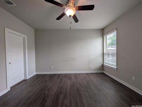506 Creekside Forest New Braunfels TX 78130