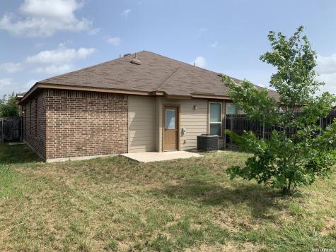 506 Creekside Forest New Braunfels TX 78130
