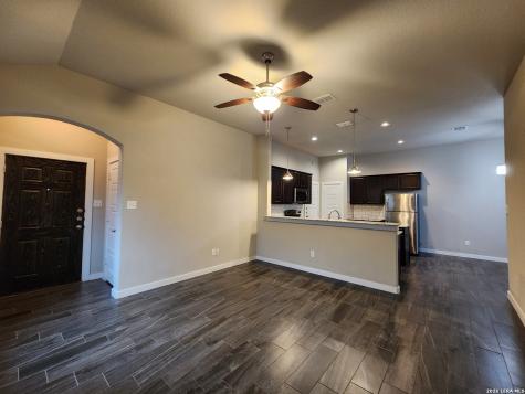 506 Creekside Forest New Braunfels TX 78130