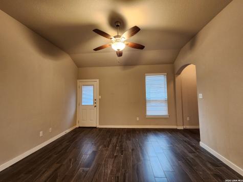 506 Creekside Forest New Braunfels TX 78130