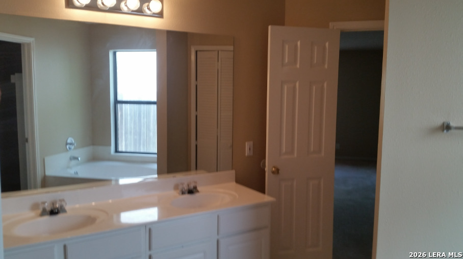 1503 Kingsbridge San Antonio TX 78253