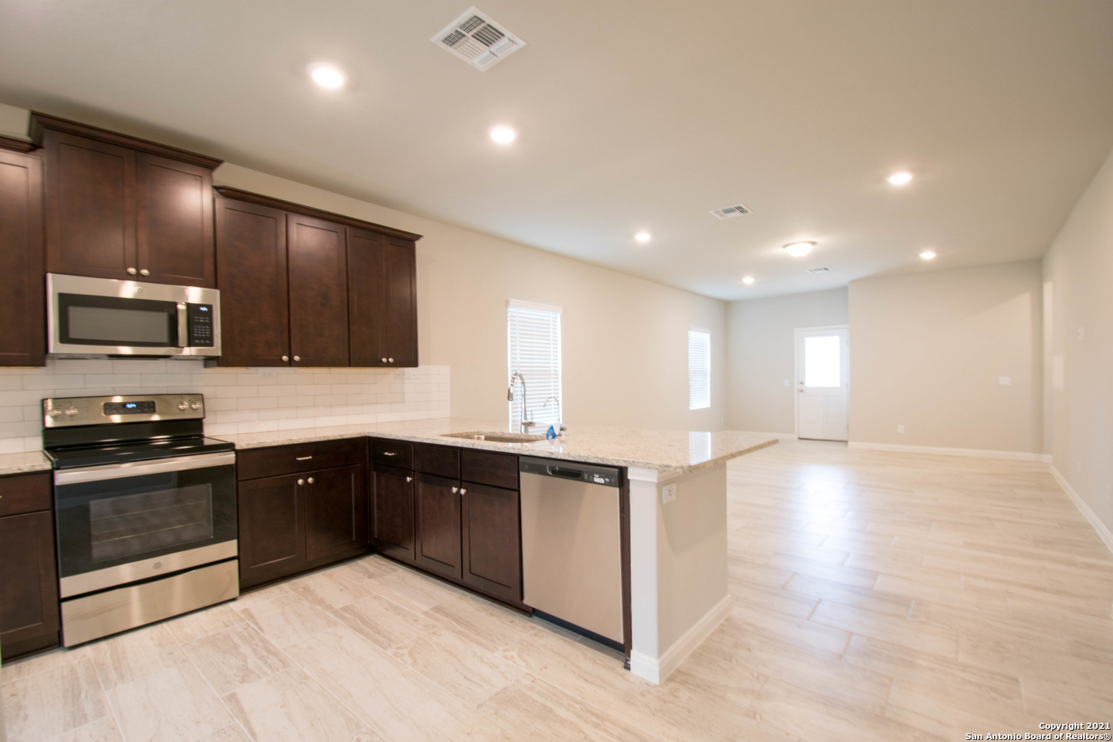 2819 Wheatfield Way New Braunfels TX 78130