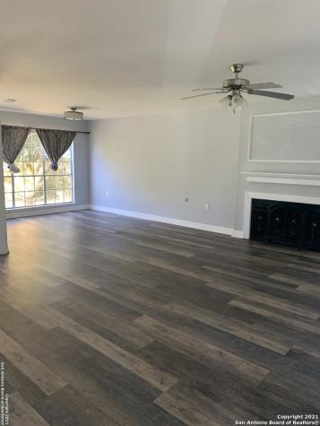 5731 Misty Glen San Antonio TX 78247