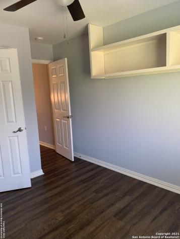 5731 Misty Glen San Antonio TX 78247