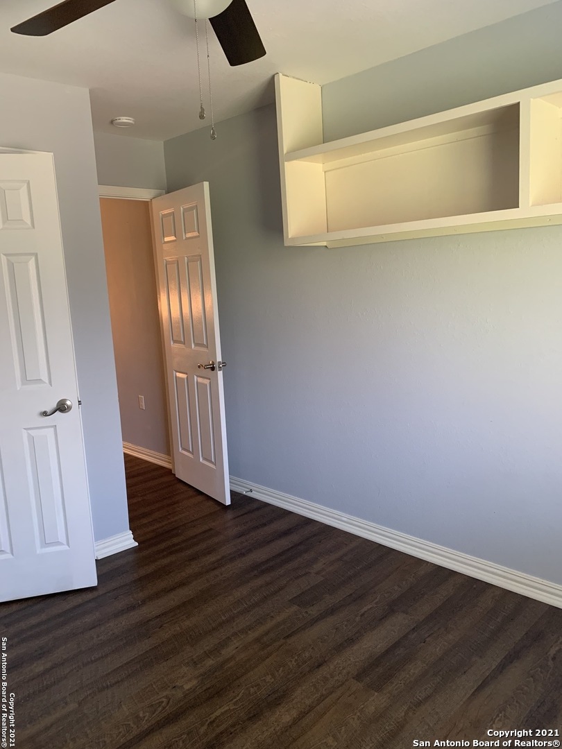 5731 Misty Glen San Antonio TX 78247
