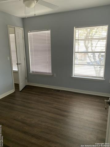 5731 Misty Glen San Antonio TX 78247