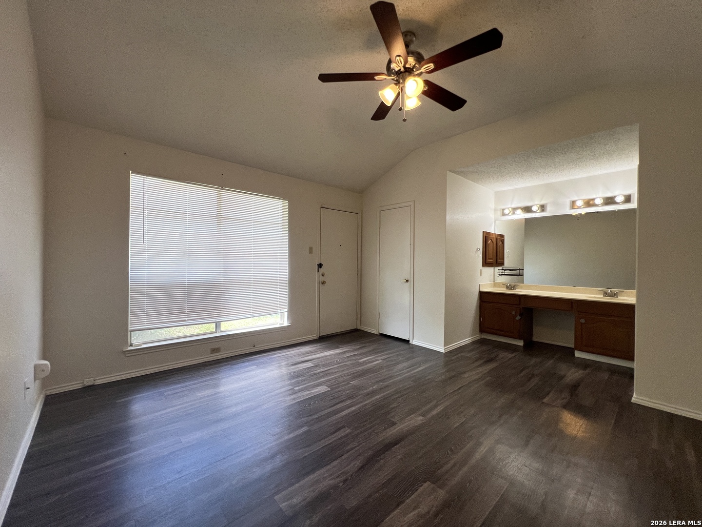 6530 Forest Village San Antonio TX 78250
